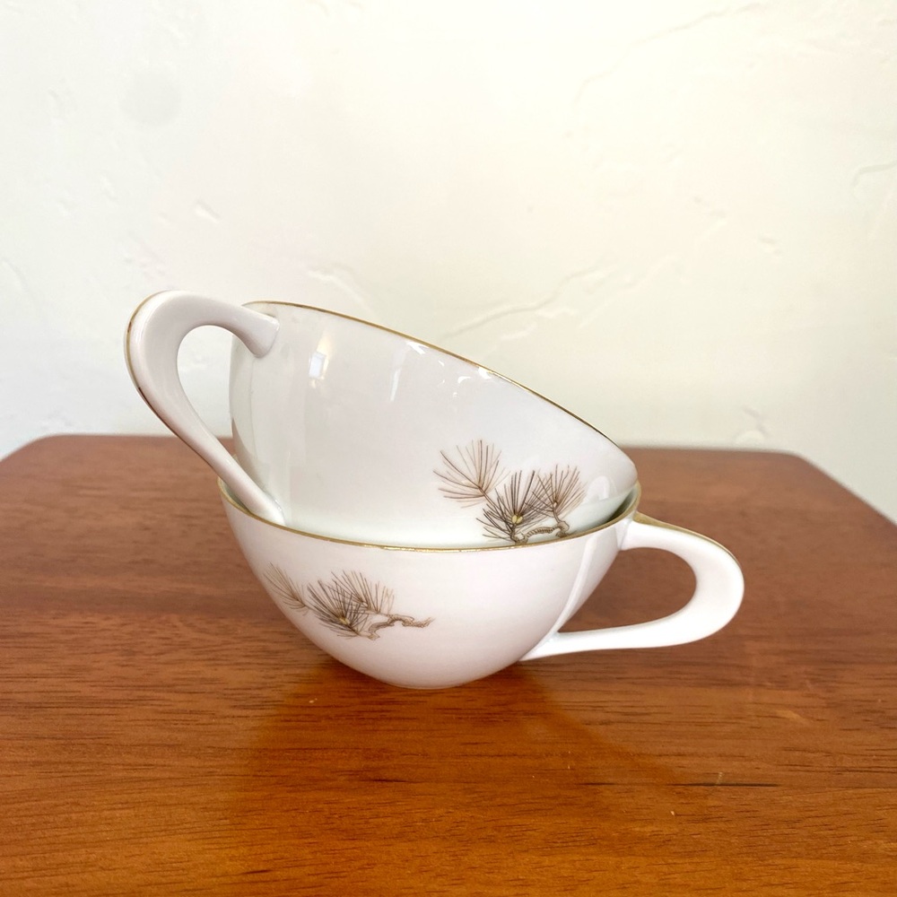 Set of 2 Larchmont Teacups By Sango Japan Pine Branch Design Gold Trim Porcelain